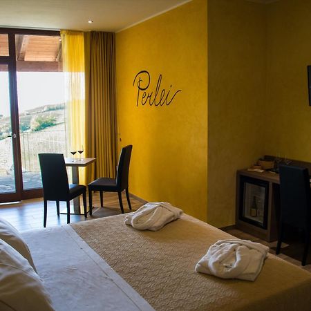 Casa Castella - Adults Only - Langhe Vila Diano dʼAlba Exterior foto