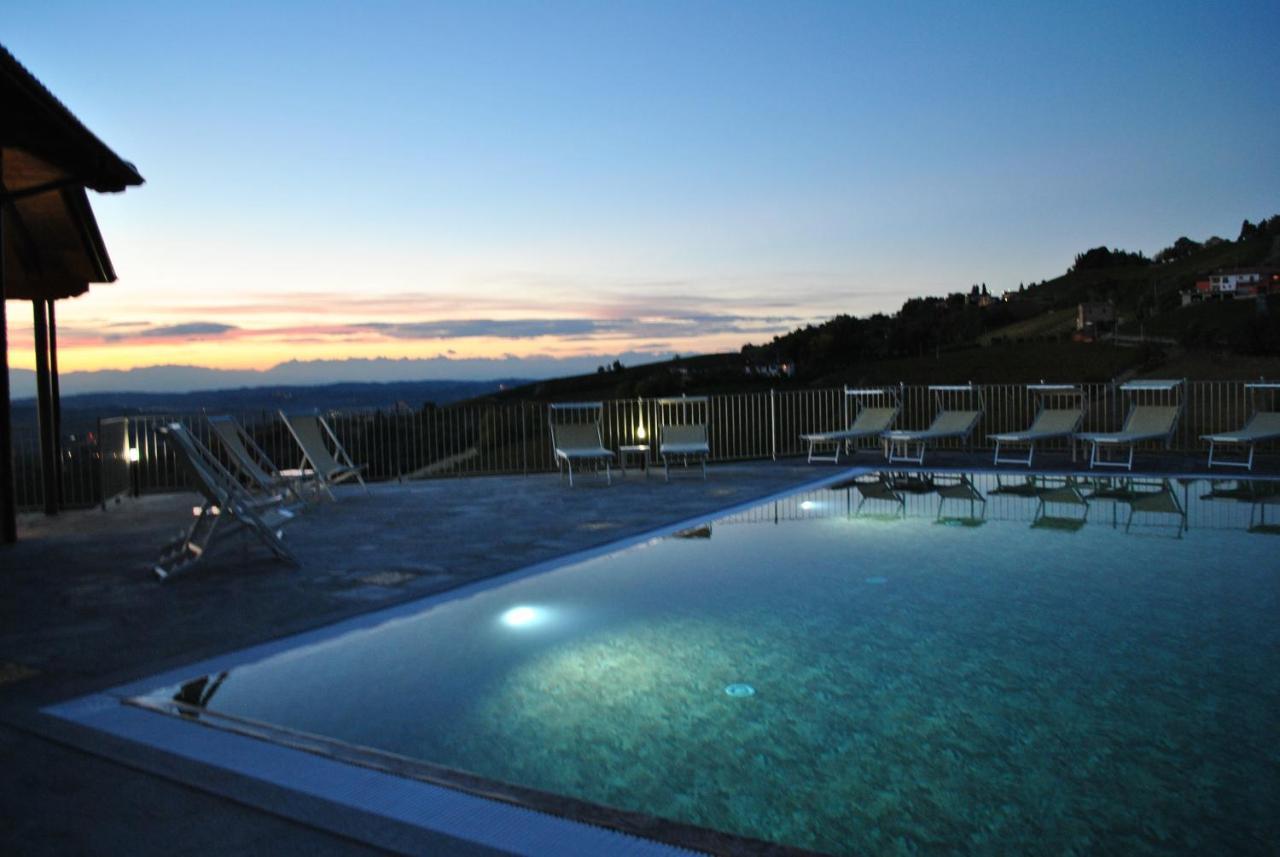 Casa Castella - Adults Only - Langhe Vila Diano dʼAlba Exterior foto