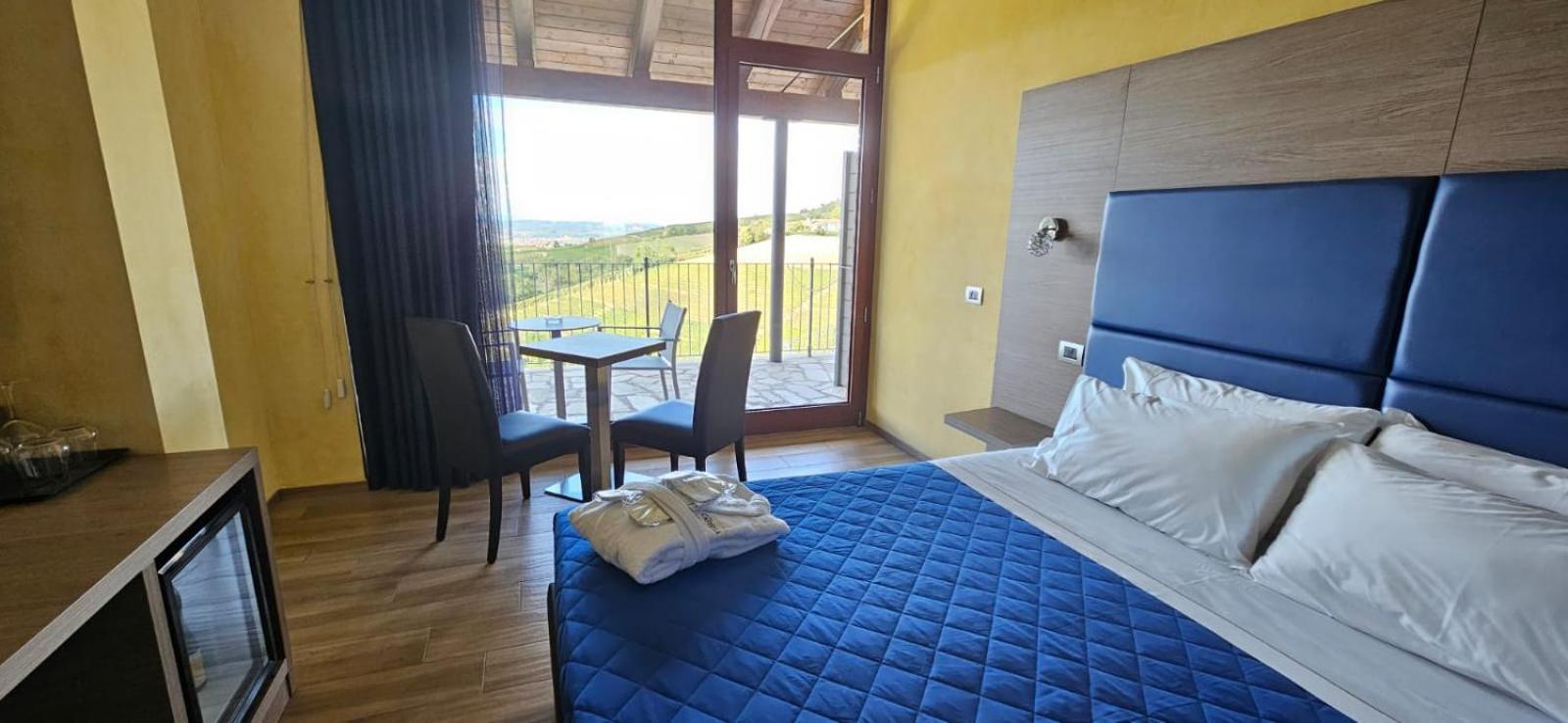 Casa Castella - Adults Only - Langhe Vila Diano dʼAlba Exterior foto