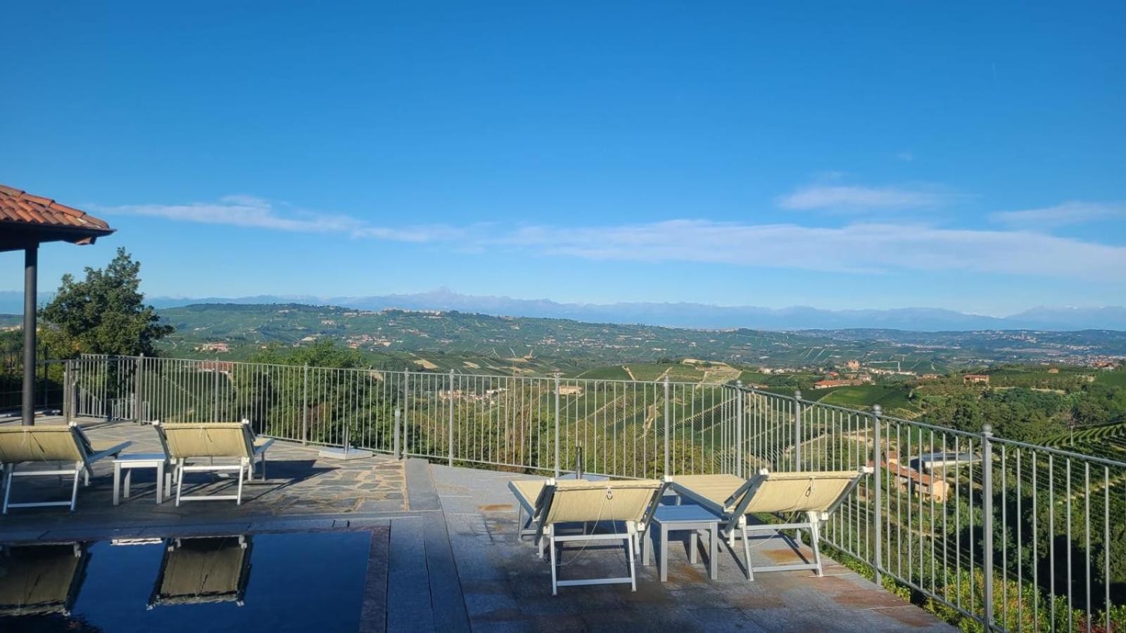 Casa Castella - Adults Only - Langhe Vila Diano dʼAlba Exterior foto